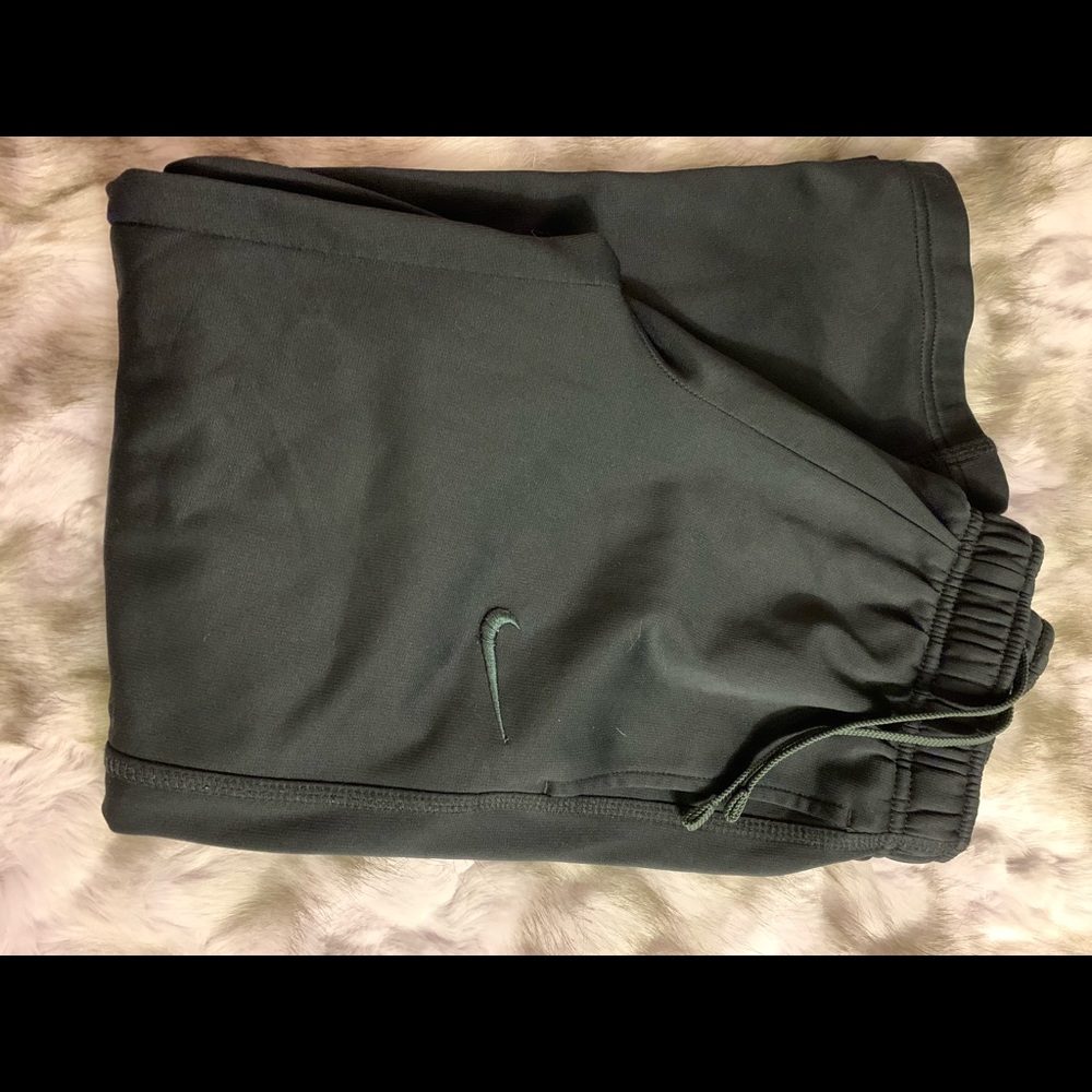 Nike jogging pants